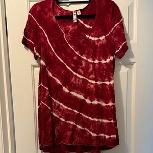 Alya Red and White Tie-Dye Short Sleeve Tee